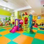 Moderna 4*