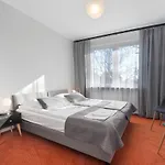 Moderna 4*