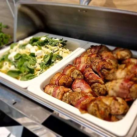 Moderna ベッド・アンド・ブレックファスト