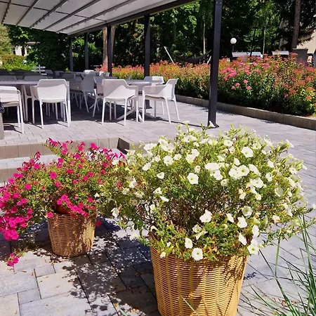 Moderna Bed & Breakfast 3*