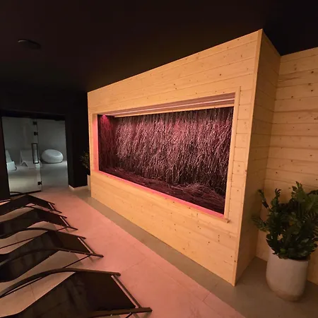 B&B Moderna 4*