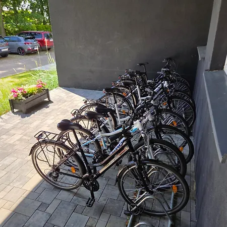 Moderna Nocleg ze śniadaniem