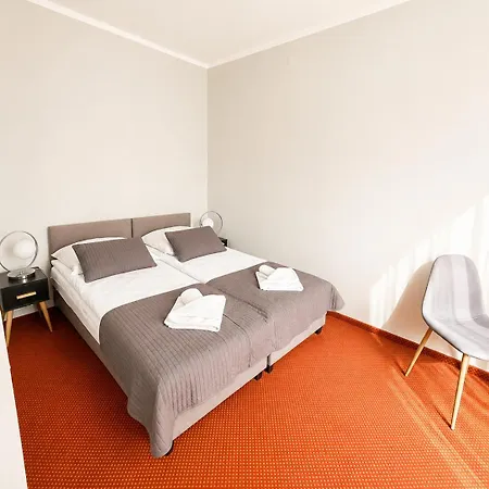B&B Moderna 4*