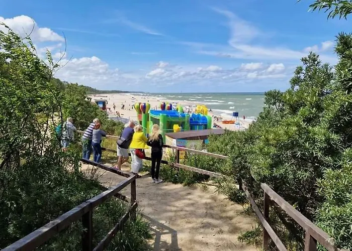 Moderna Nocleg ze śniadaniem 3*