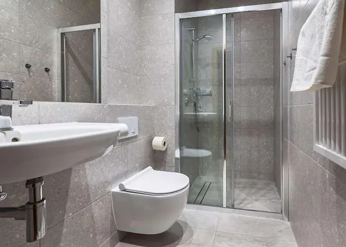 Moderna Nocleg ze śniadaniem